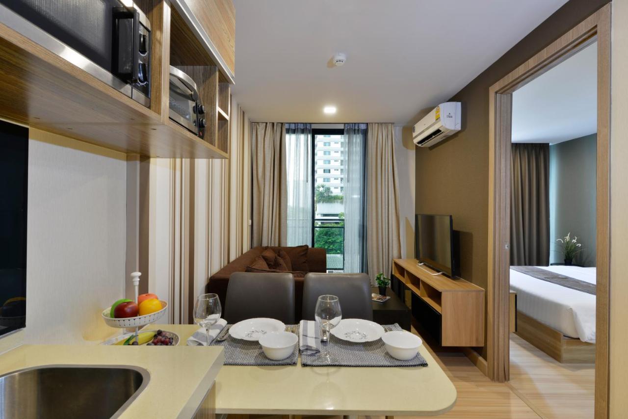 Ramada By Wyndham Bangkok Ten Ekamai Residences Екстериор снимка